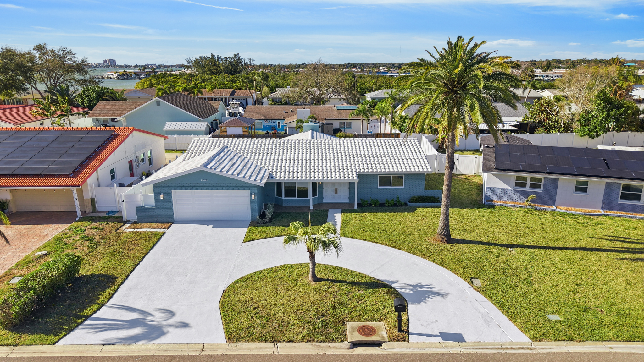 11441 47th Avenue N, St Petersburg in Madeira Beach